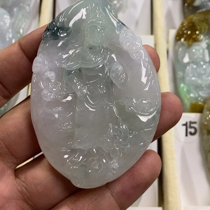 颈饰未镶嵌翡翠观音