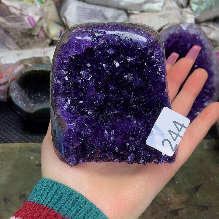 紫晶大型摆件（非配饰）未镶嵌