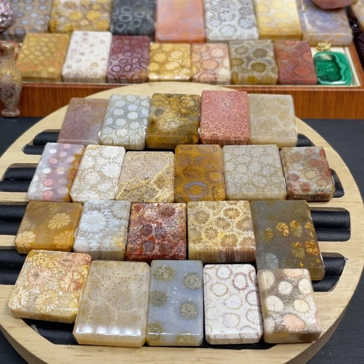 硅化玉未镶嵌颈饰上新可单扣