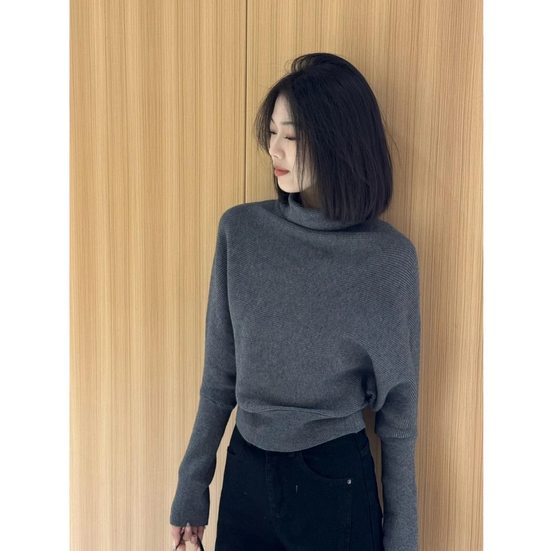 慵懒风半高领蝙蝠袖针织衫女秋冬季新款显瘦百搭灰色毛衣打底上衣