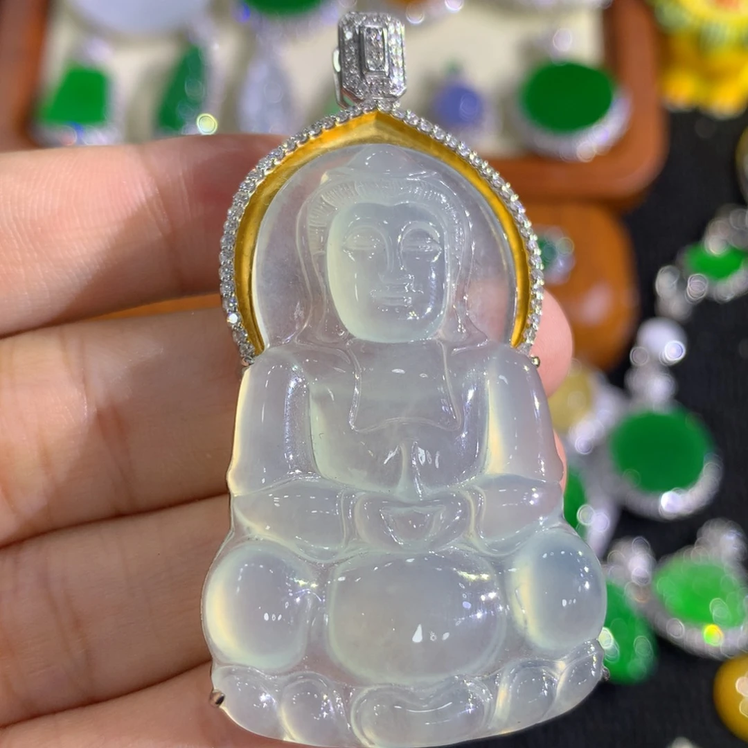 【闪购商品】颈饰18K金镶嵌翡翠