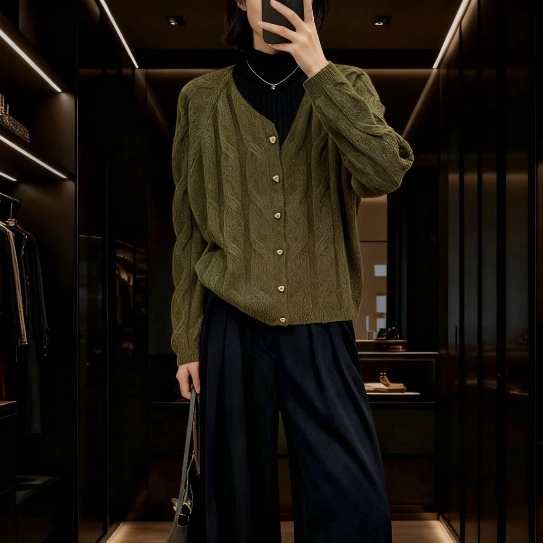 贵货丝羊绒建议干洗~胸106-170长58软糯毛感针织上衣 4222