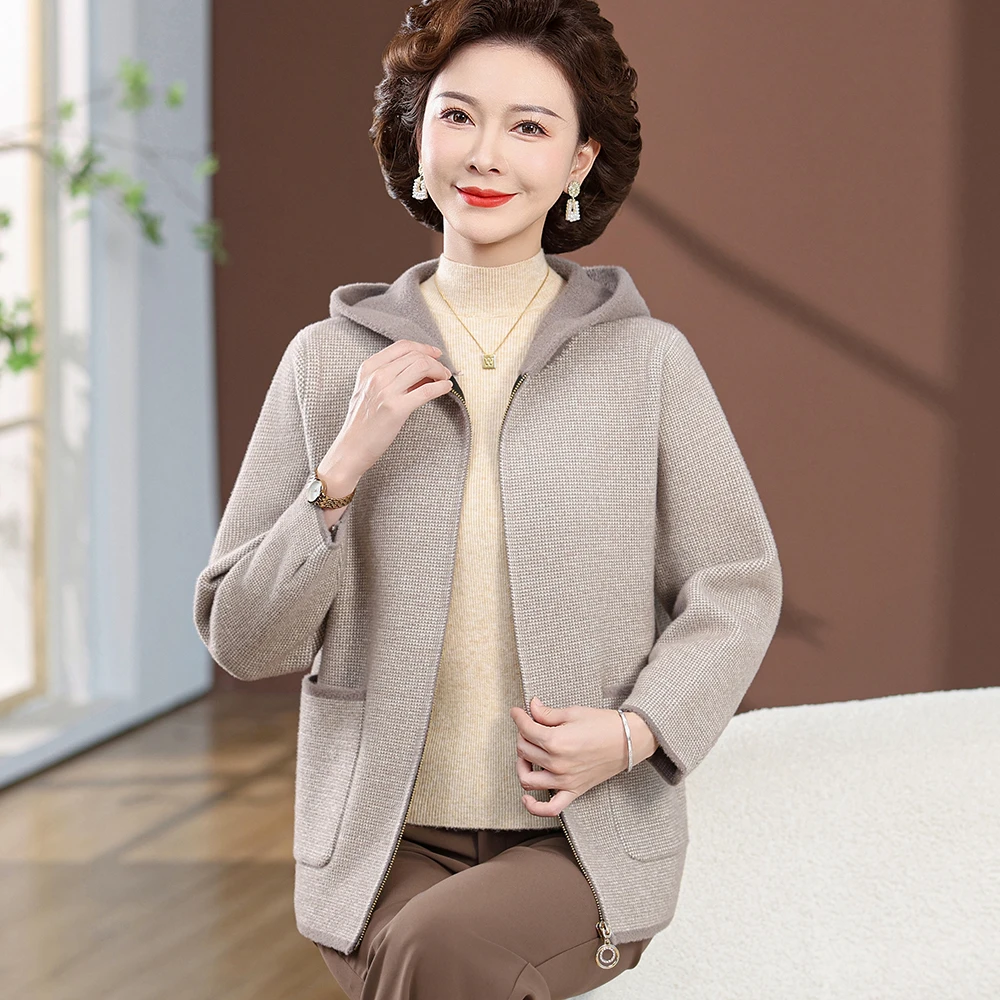 妈妈秋装针织外套中老年女装连帽开衫50岁春秋拉链宽松洋气上衣
