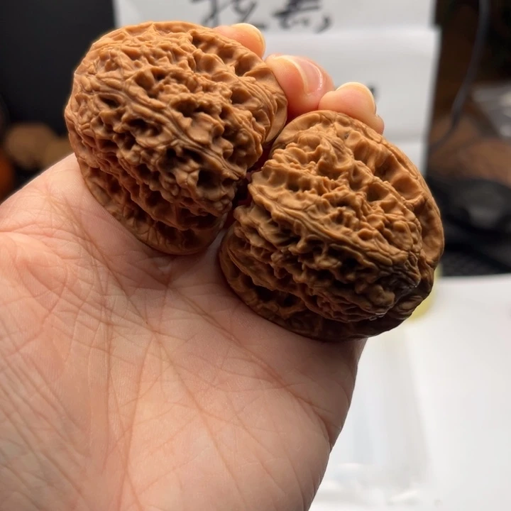 文玩核桃吊坠南疆42
