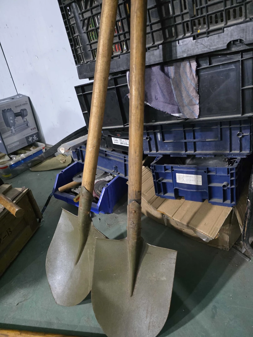 1994年长把铁锹一把