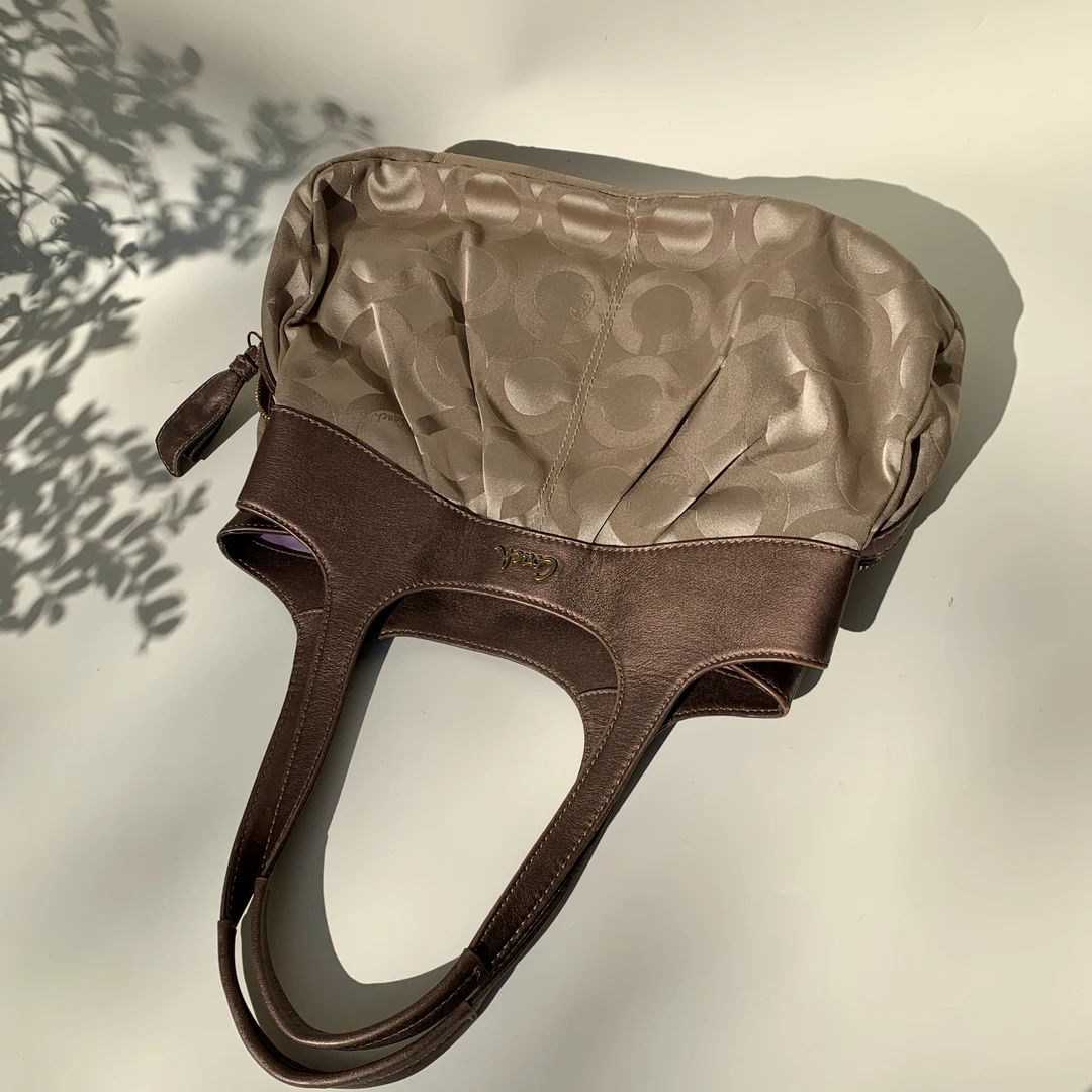 95新 COACH/蔻驰 时尚百搭老花棕色单肩腋下南瓜包