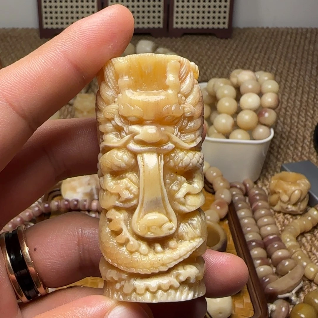 上***鱼驼骨手串/手链龙雕件