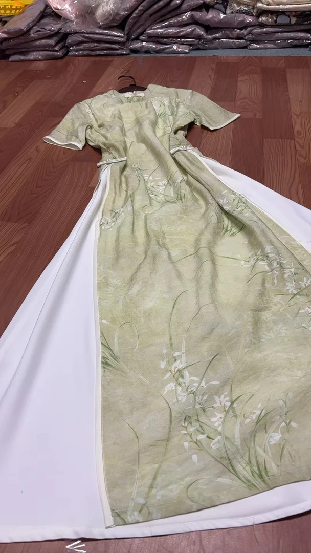 184-绿色 葫芦一字扣 兰叶 叶麻 奥黛旗袍