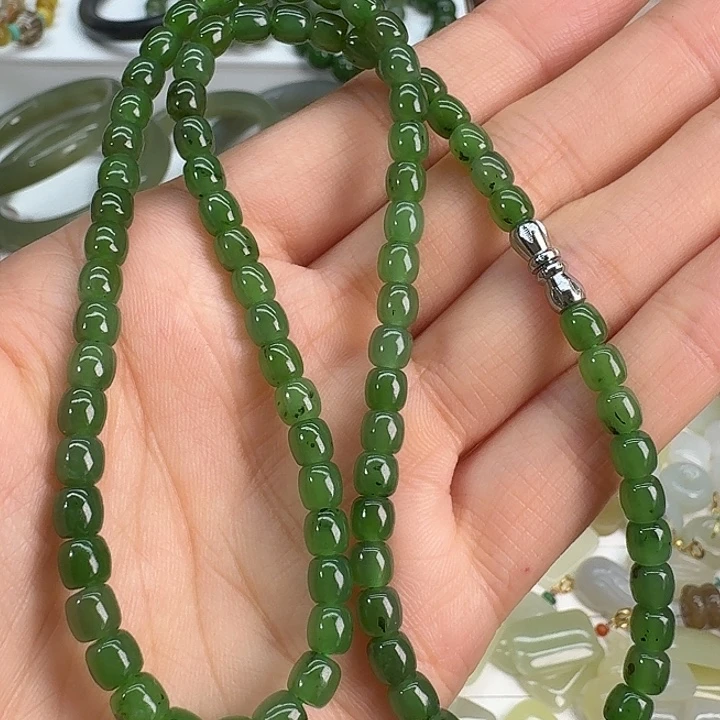 和田玉（碧玉）未镶嵌颈饰