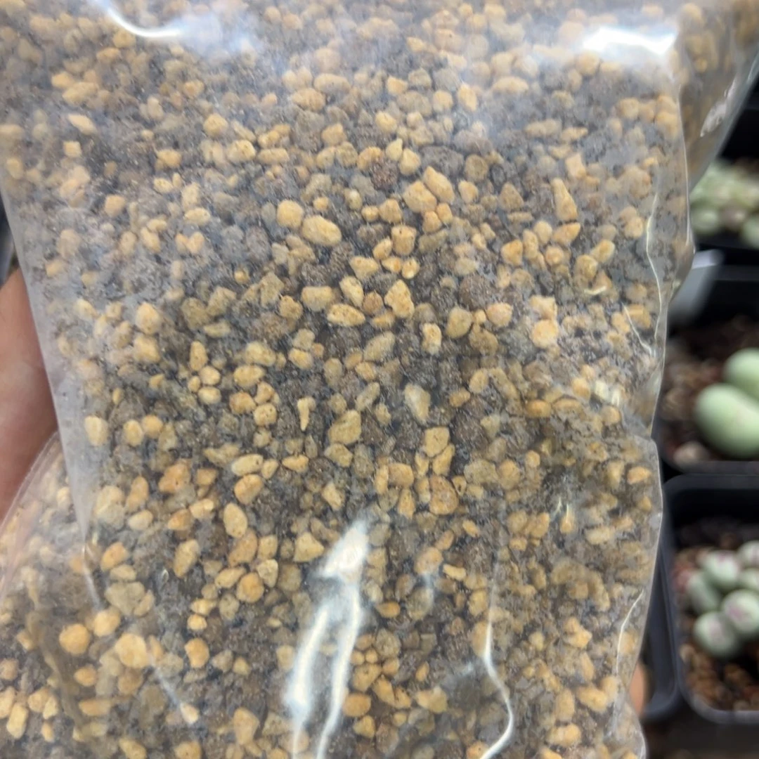 肉锥颗粒土一袋，500毫升左右
