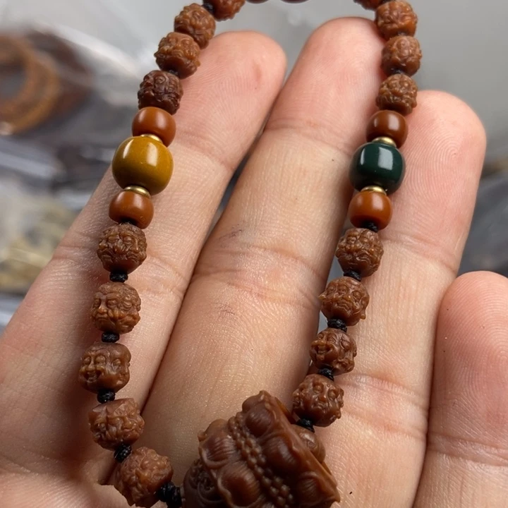 橄榄核吊坠这首我听完