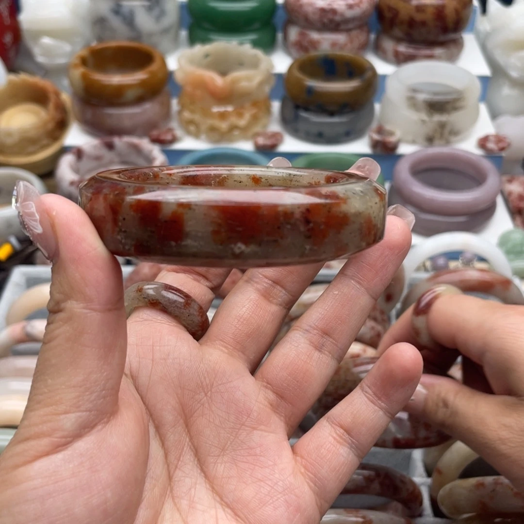 石英质玉手镯未镶嵌小*喜