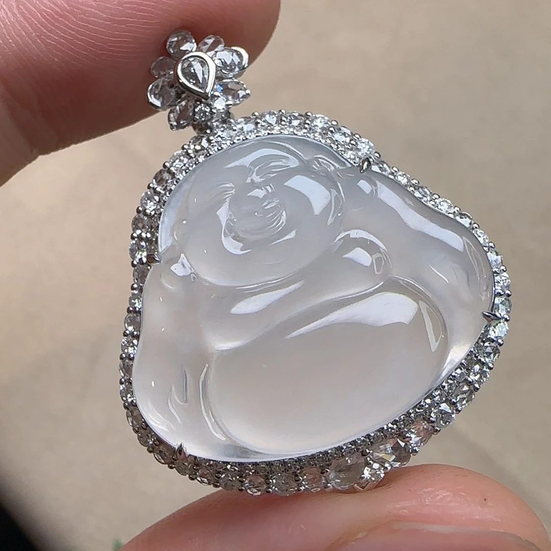 颈饰18K金镶嵌翡翠天然翡翠