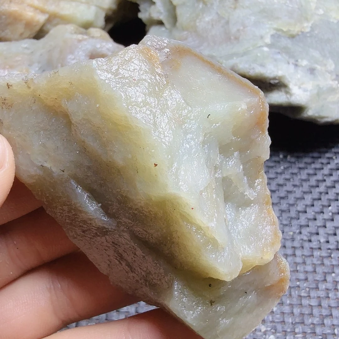 和田玉（糖玉）未镶嵌珠宝半成品