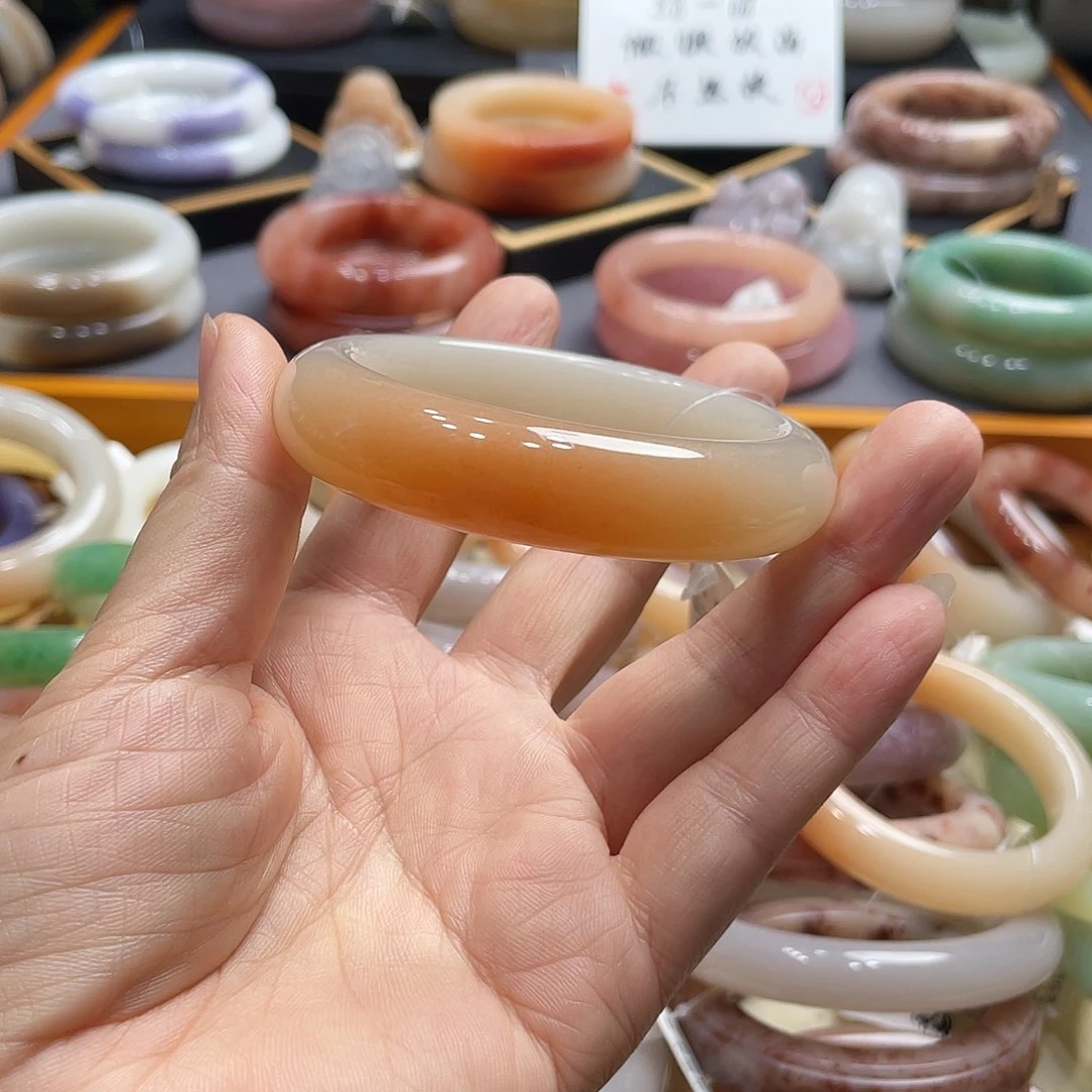 未镶嵌手镯石英岩玉浅*