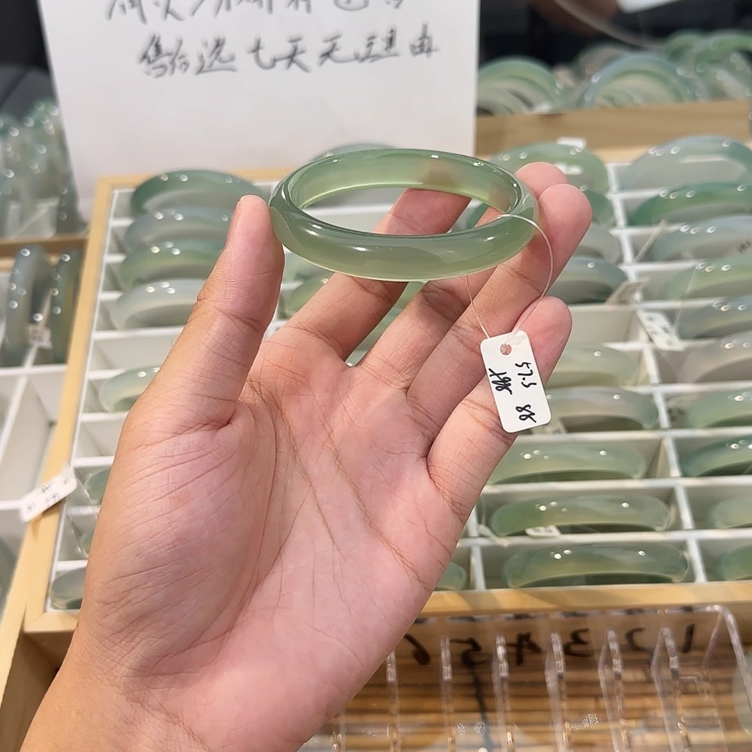 手镯玛瑙/玉髓未镶嵌圈口57.3