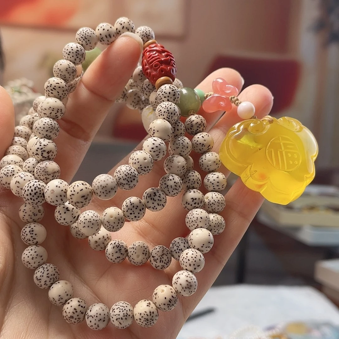 琥珀未镶嵌裸石吊坠