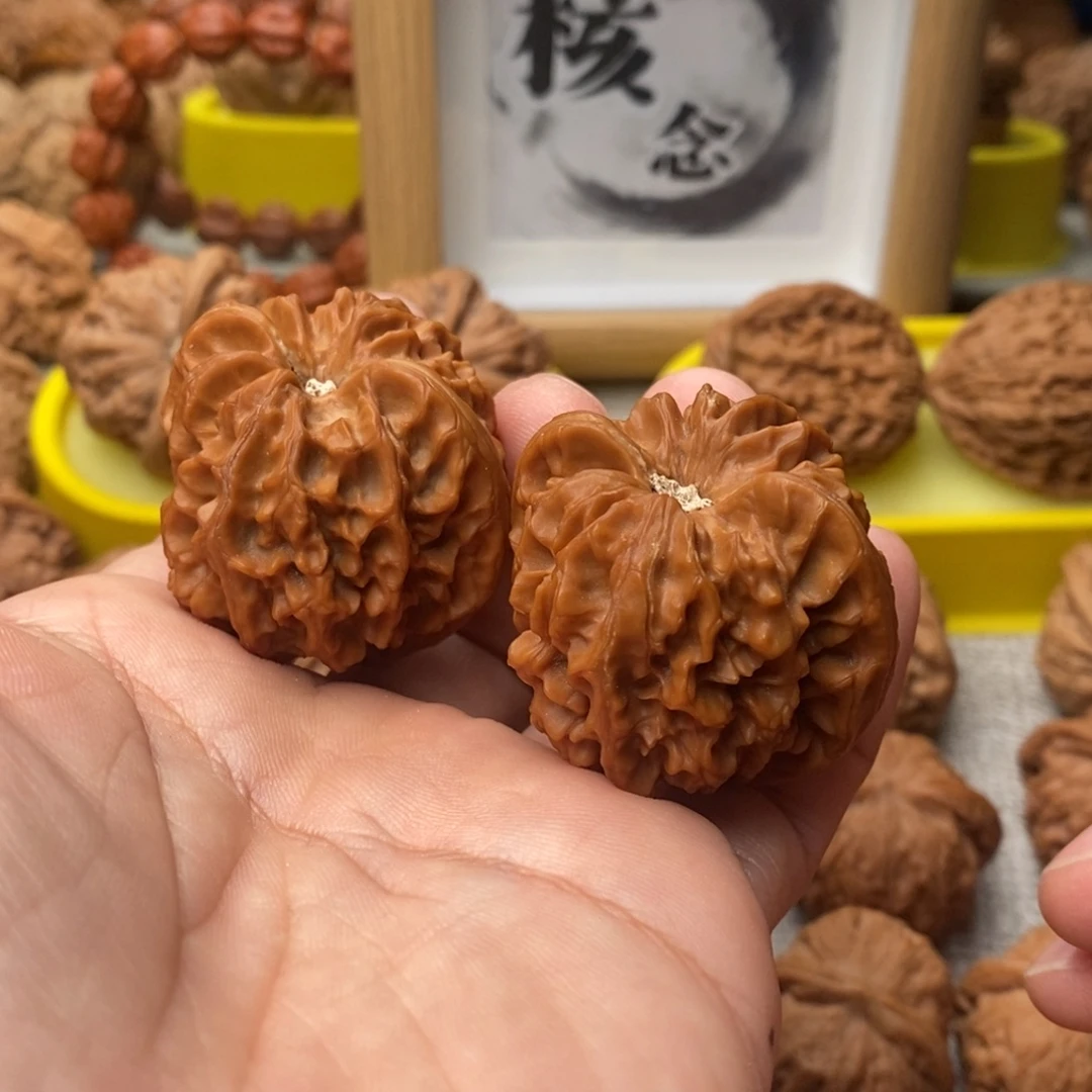 文玩核桃吊坠龙门涧40全品