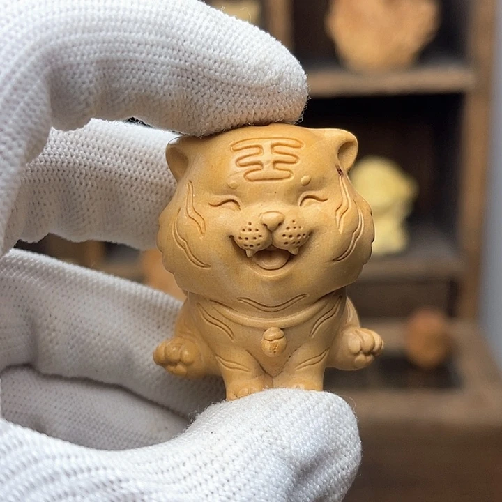 木黄杨木虎虎虎摆件