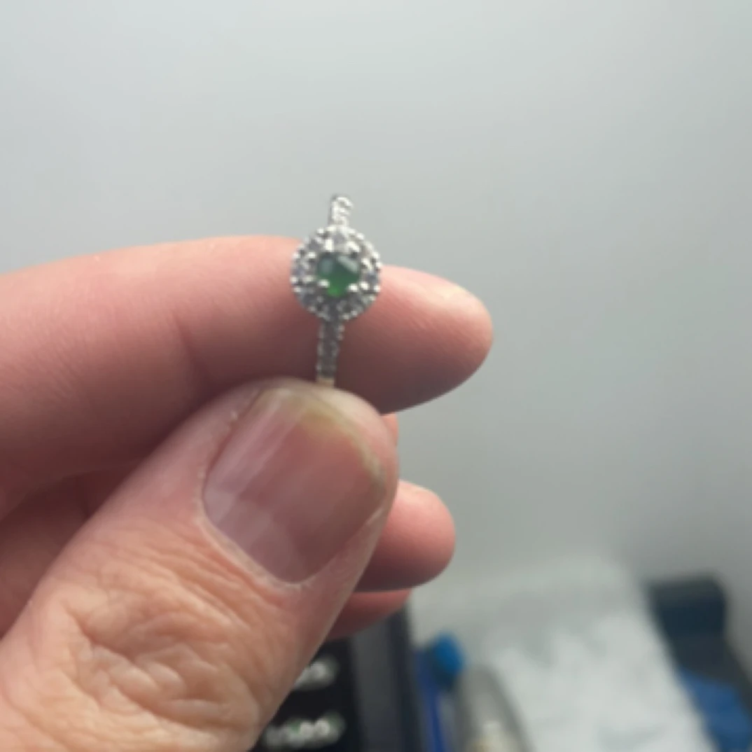 925银镶嵌天然翡翠戒指