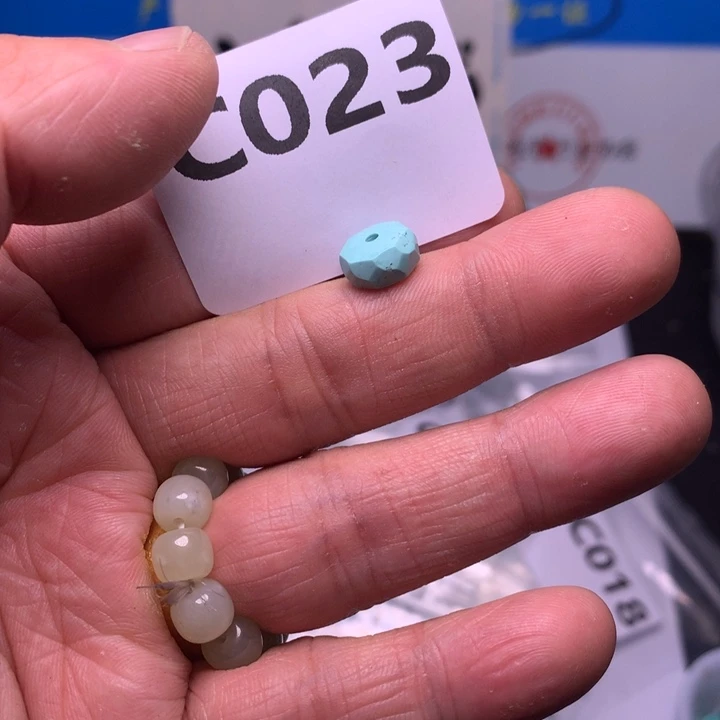南红玛瑙未镶嵌珠宝奇石