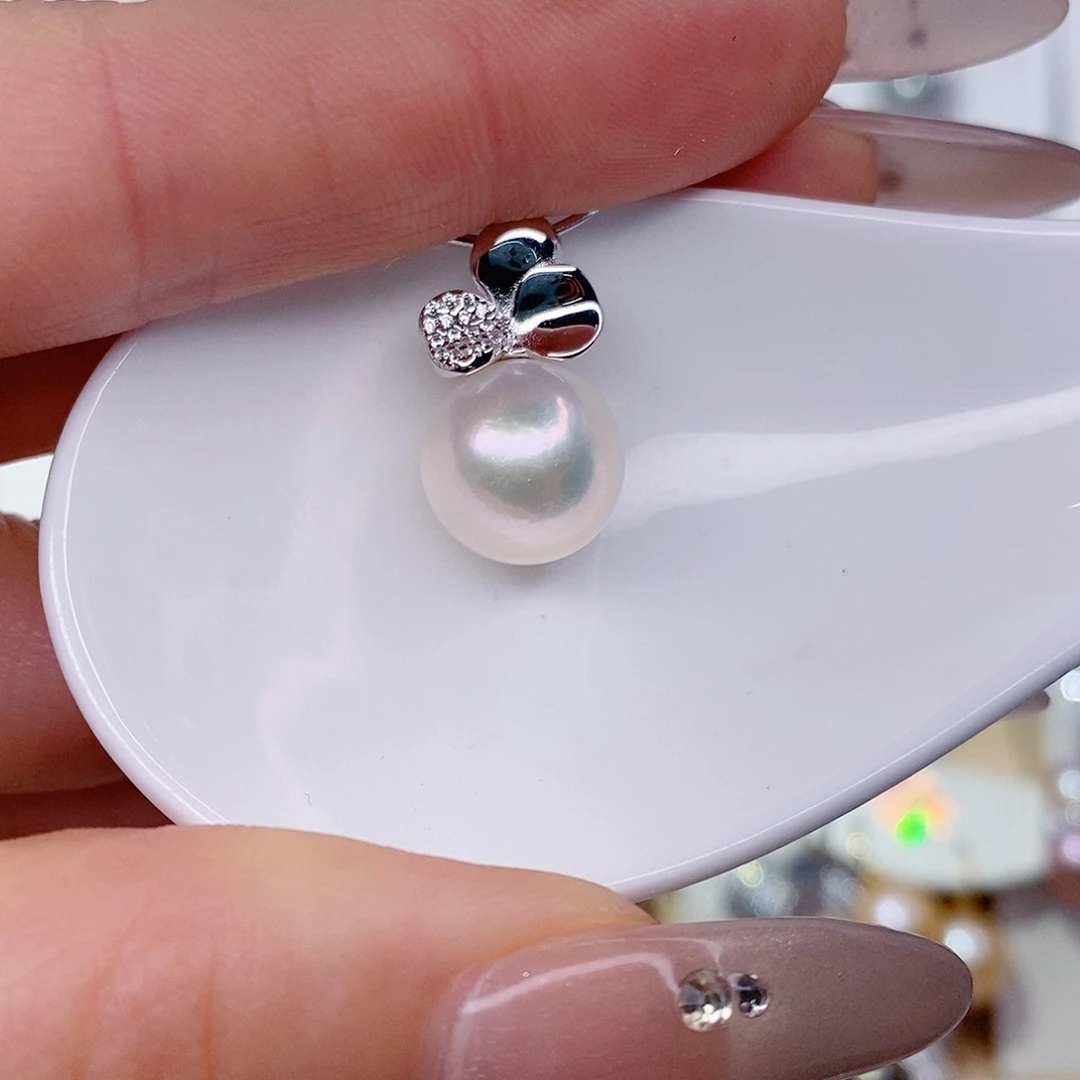 吊坠(赠链)淡水珍珠银S925镶嵌12➕