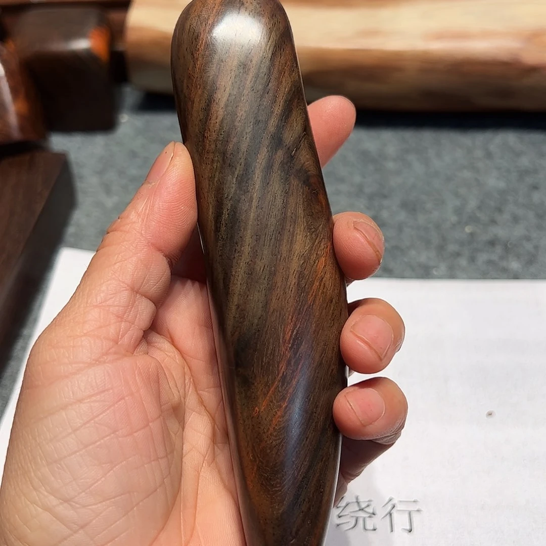 交趾黄檀（大红酸枝）福****店