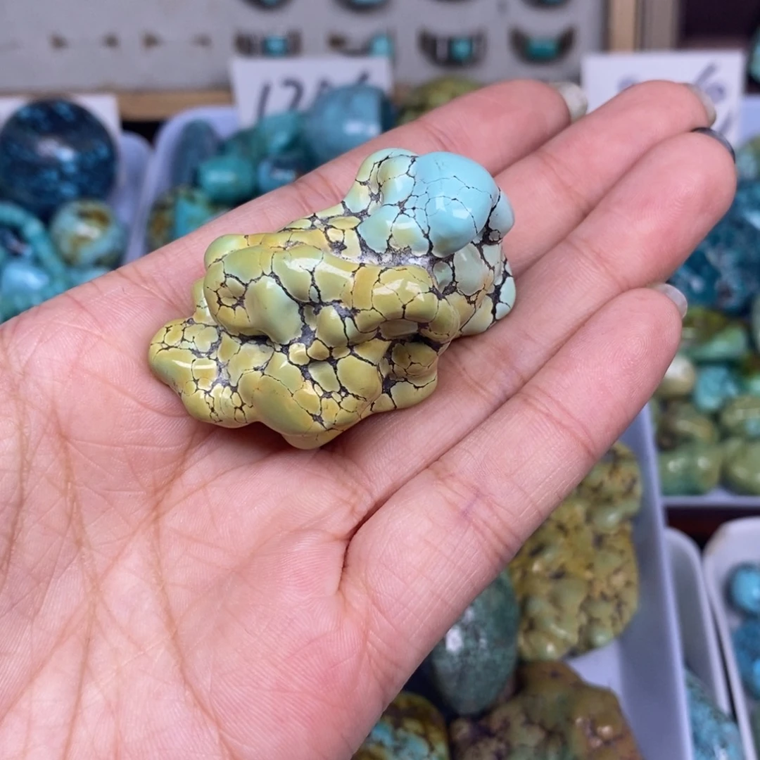 绿松石未镶嵌挂件