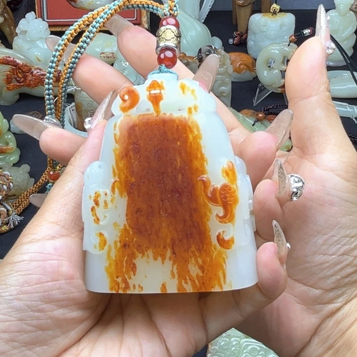 绘***角未镶嵌和田玉挂件