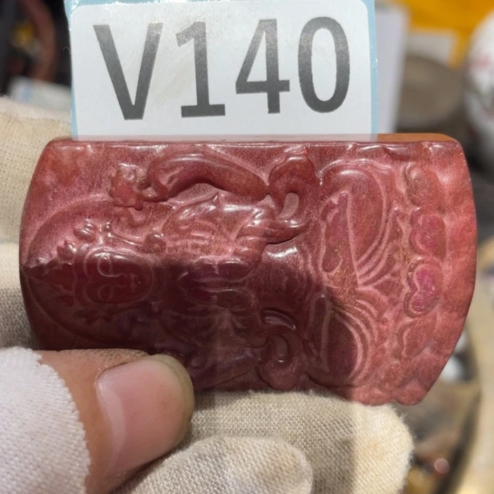 且***吟瓷片二表姐直播火爆热卖