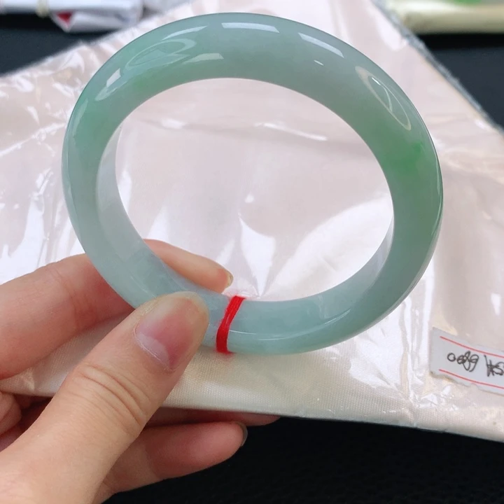 翡翠手镯未镶嵌翡翠手镯55