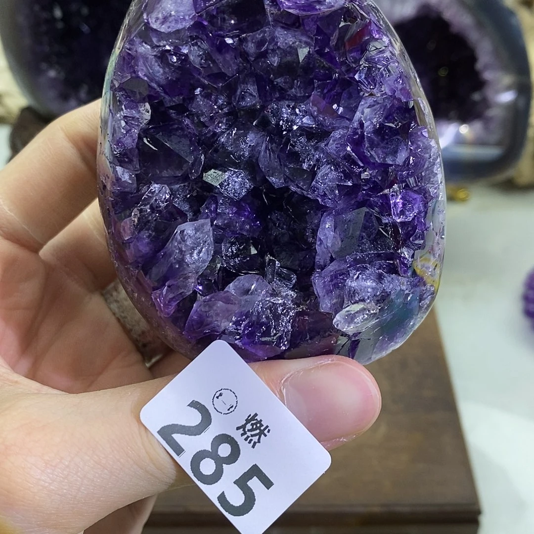 紫晶未镶嵌大型摆件（非配饰）