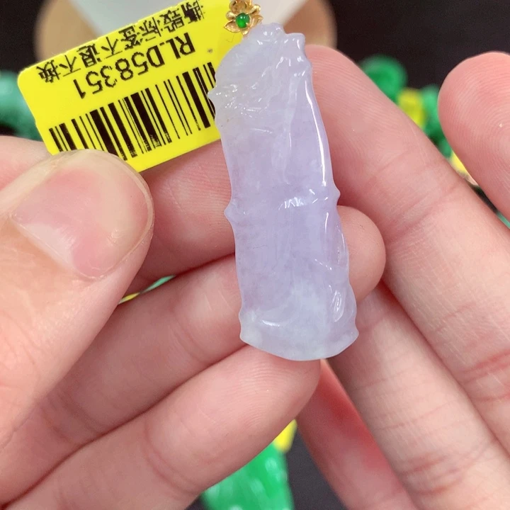 颈饰18K金镶嵌翡翠