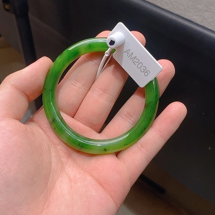 生***活和田玉（碧玉）未镶嵌手镯