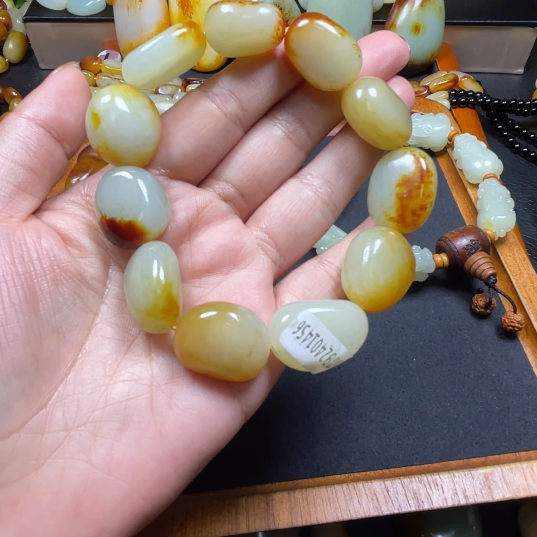 颈饰未镶嵌和田玉?****࿐