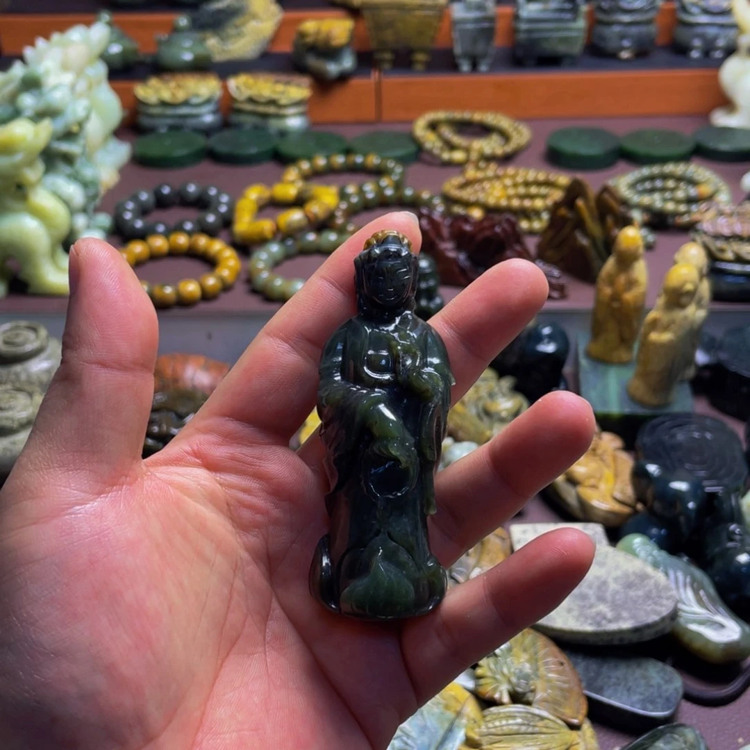 【闪购商品】未镶嵌岫岩河磨玉（透闪石质玉）挂件