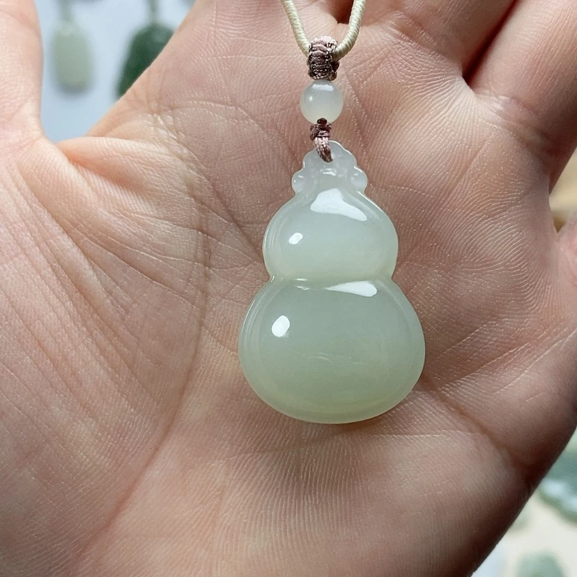 【闪购商品】颈饰未镶嵌和田玉