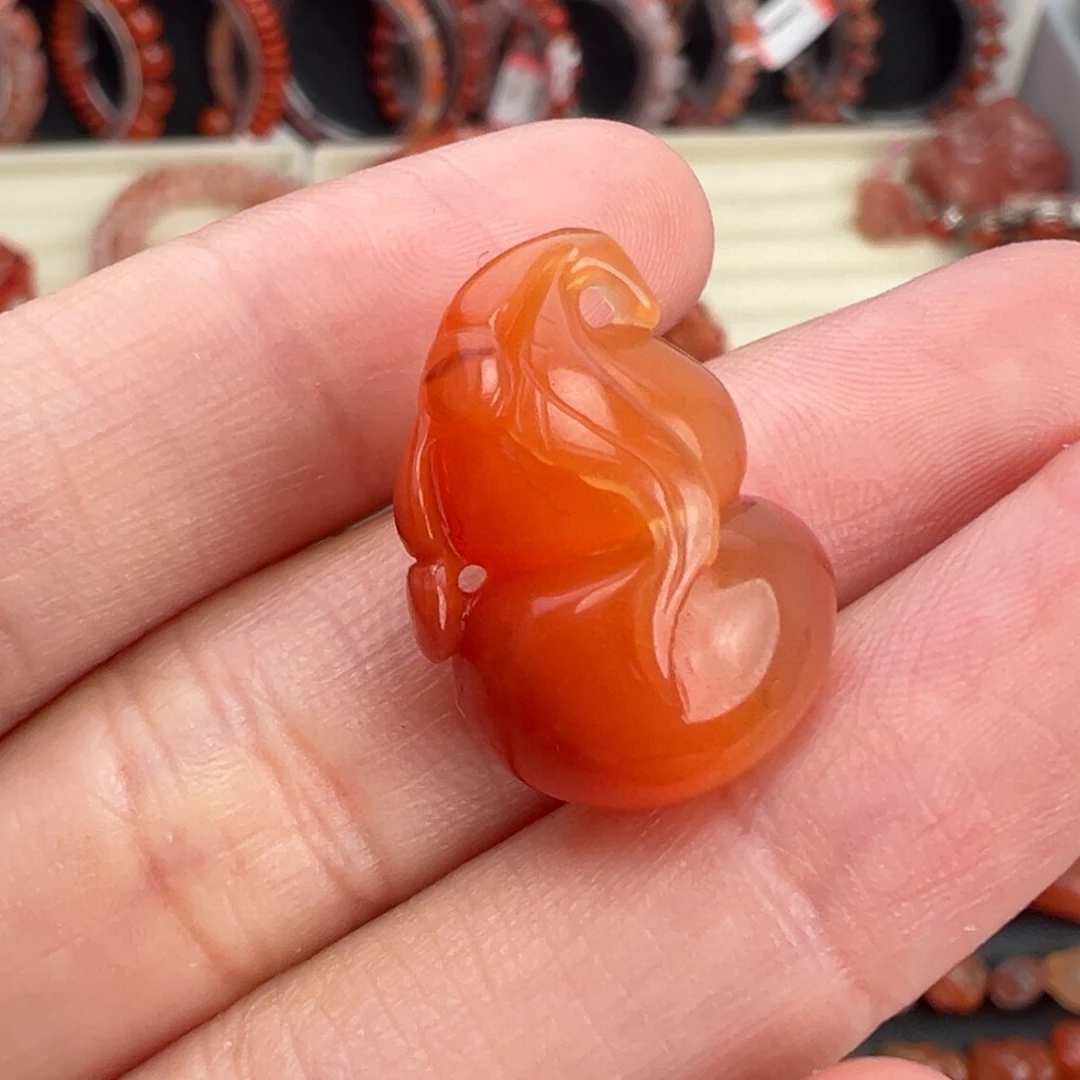 南红玛瑙未镶嵌颈饰吊坠葫芦