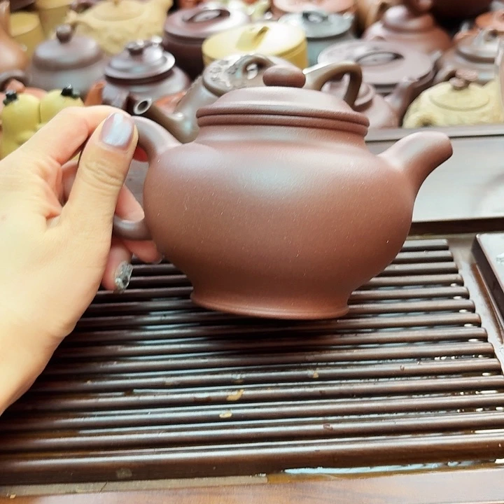 茶壶紫砂壶王多只