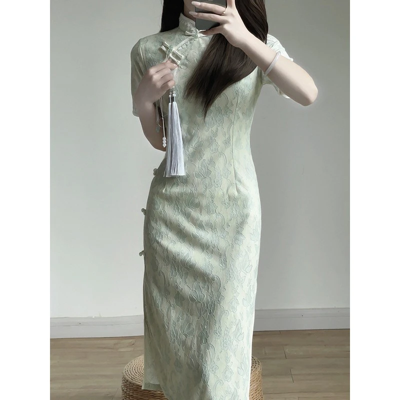 画报夫人小清新旗袍小个子显高日常改良夏季轻少女绿色修身气质高