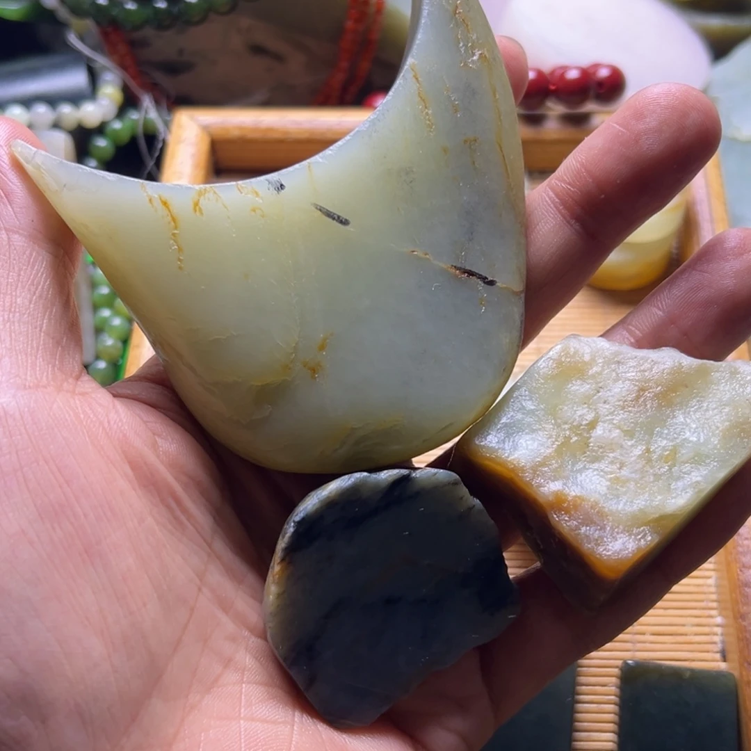 帅***芦和田玉（糖玉）未镶嵌挂件