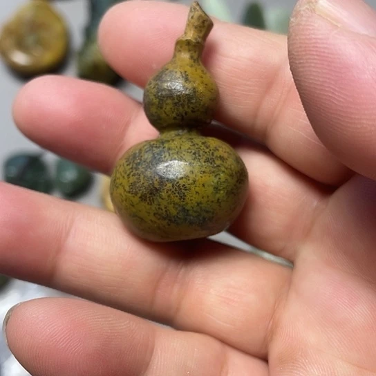 岫岩河磨玉（透闪石质玉）未镶嵌挂件