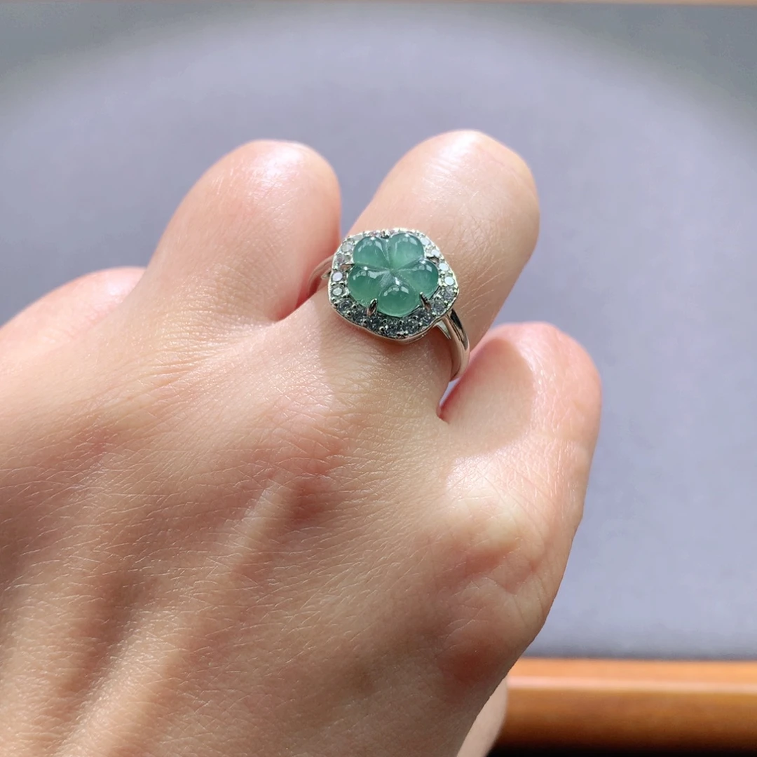 翡翠手镯未镶嵌天然翡翠手镯叮当镯