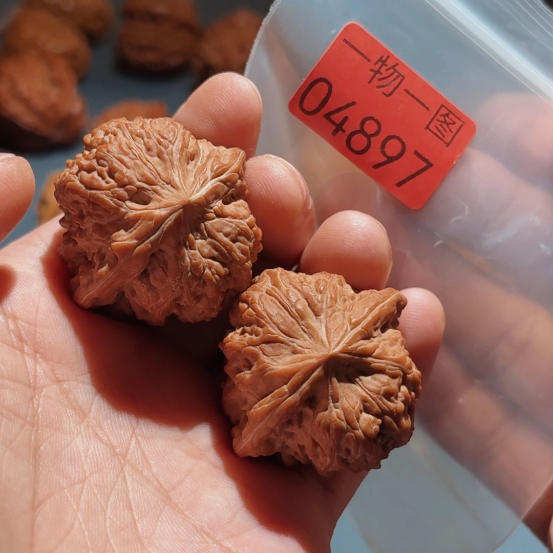 文玩核桃把件奥迪