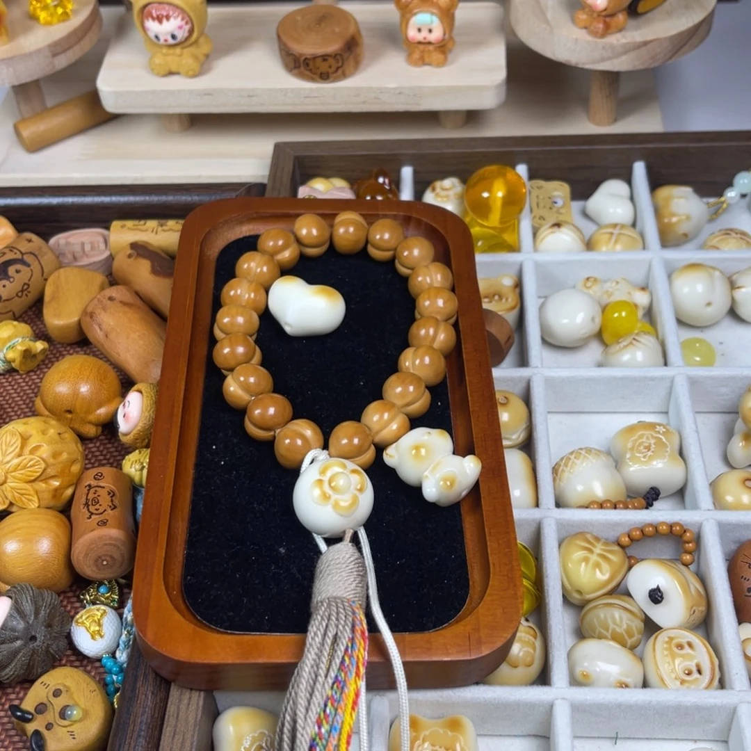 常***拿猴头核桃吊坠猴头