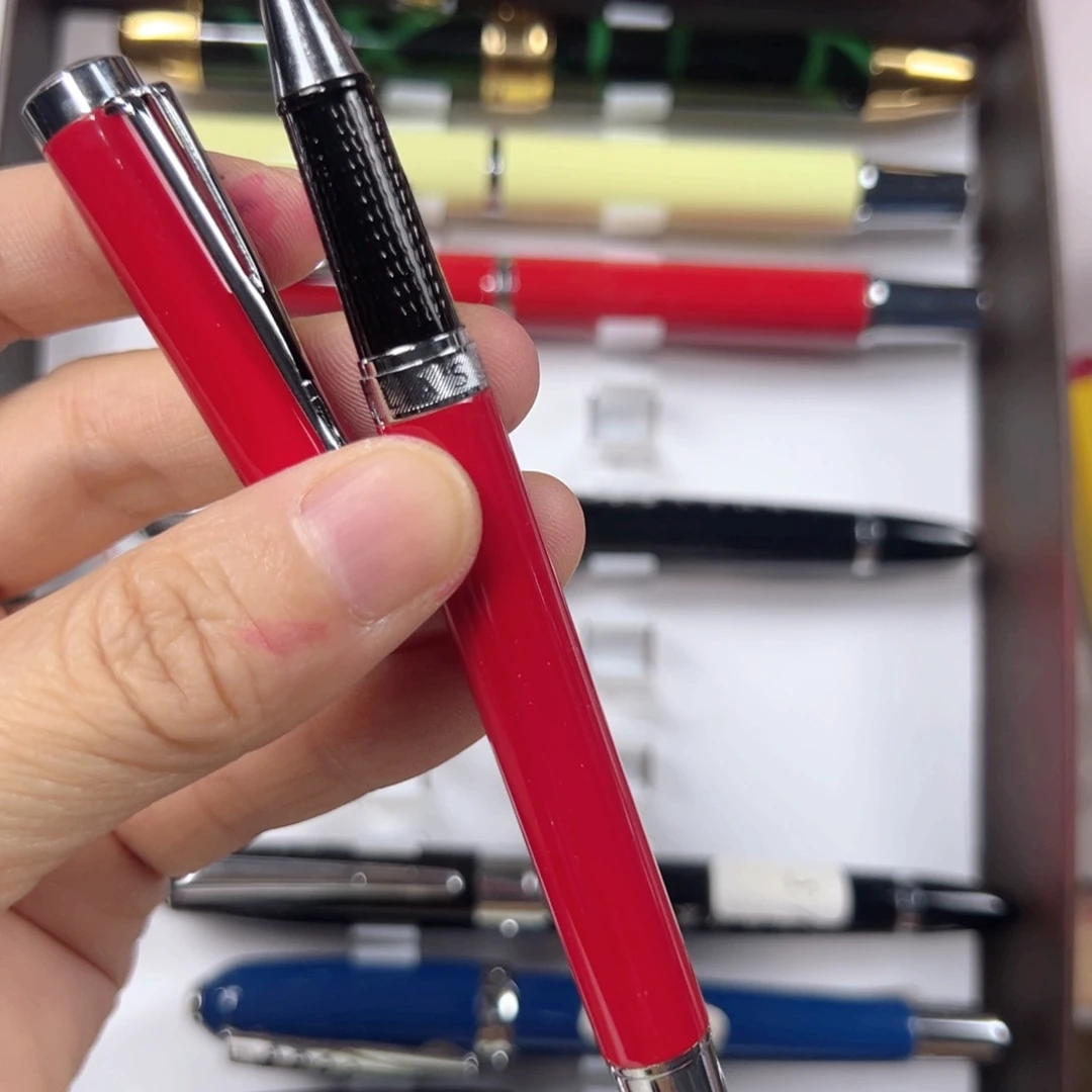 及***江便携式古典文红色宝珠笔孤品