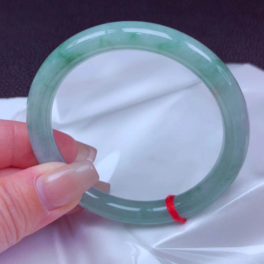 翡翠未镶嵌手镯手镯