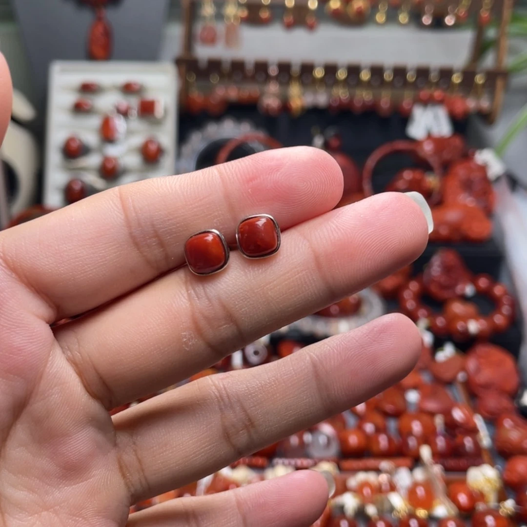 【闪购商品】南红玛瑙方糖耳钉银S925镶嵌