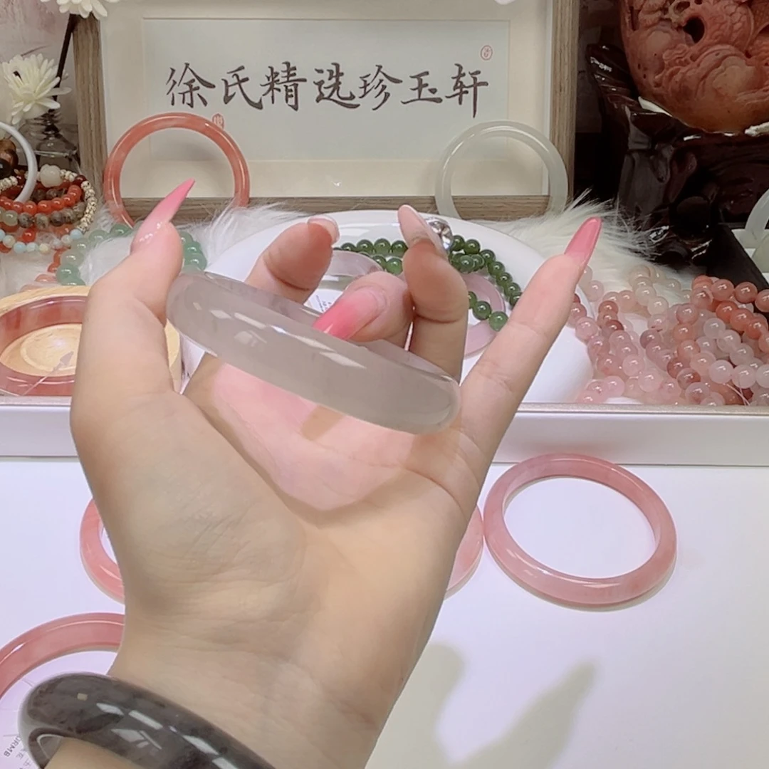 未镶嵌手镯石英质玉呆*