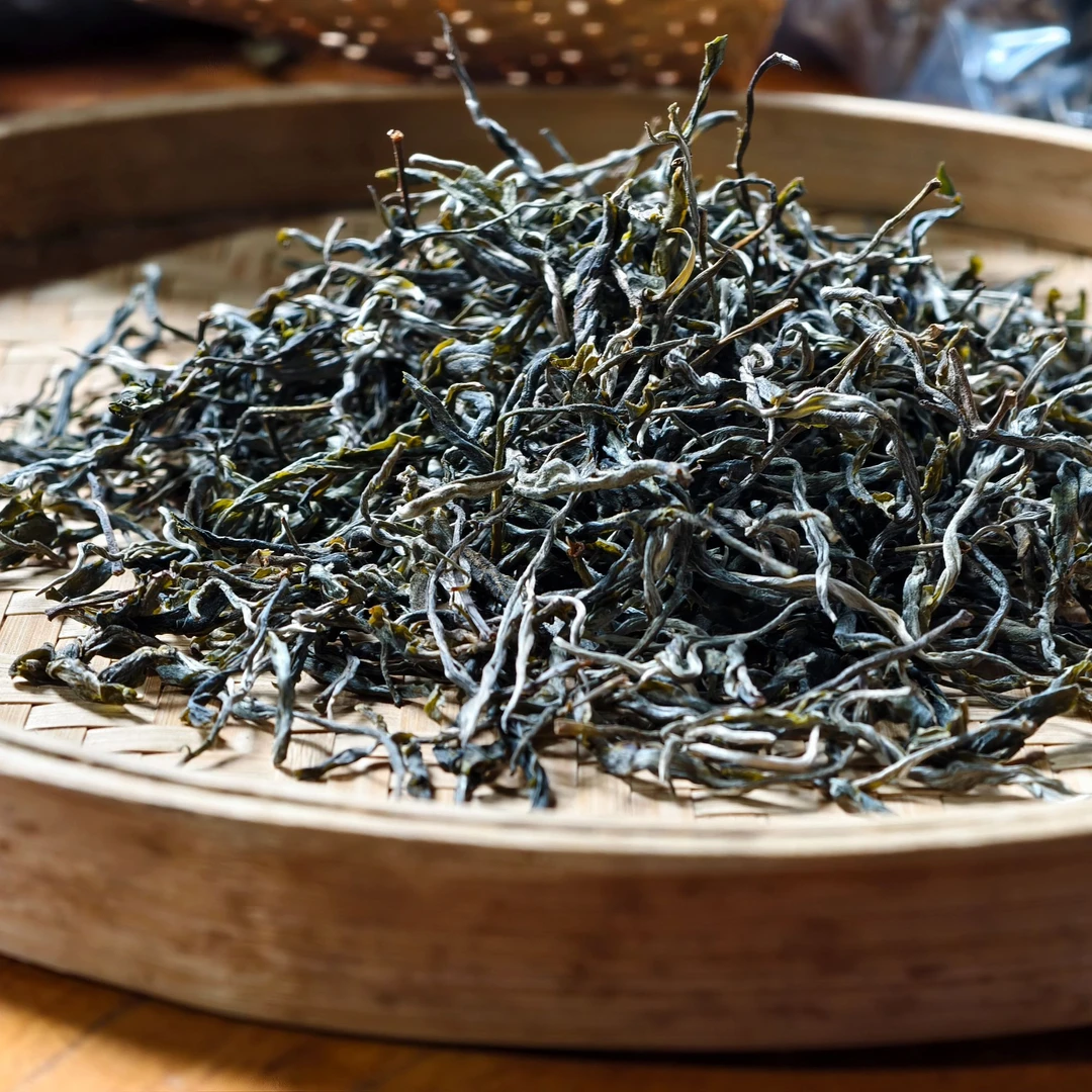 上纪堂溯源 2025年 犀牛塘茶王地 古树挑采 普洱茶 生茶